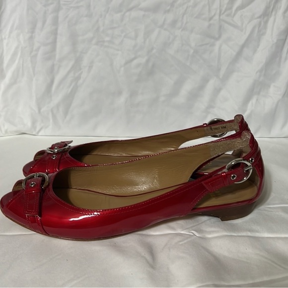 Stuart Weitzman red patent shoes 👠 - Picture 3 of 11